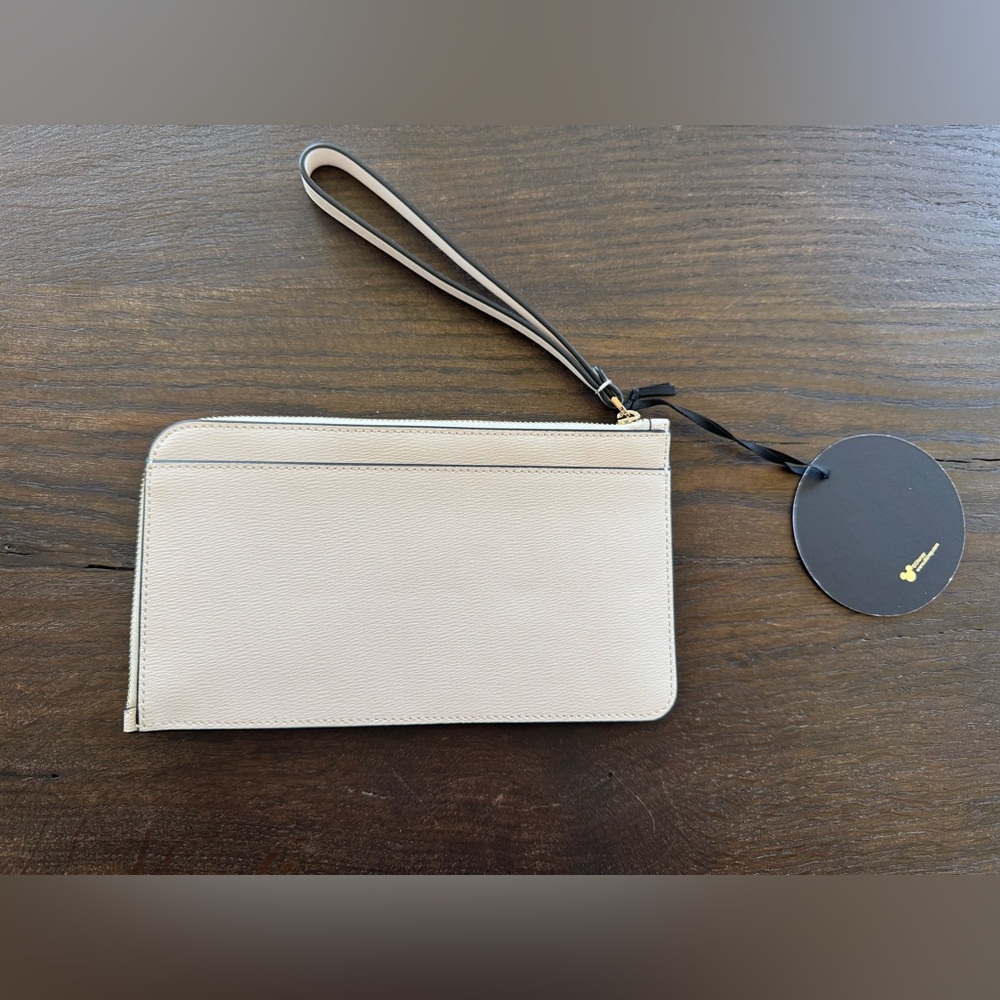 Kate Spade Disney Minnie Mouse Cream Wristlet NWT - Picture 2 of 3